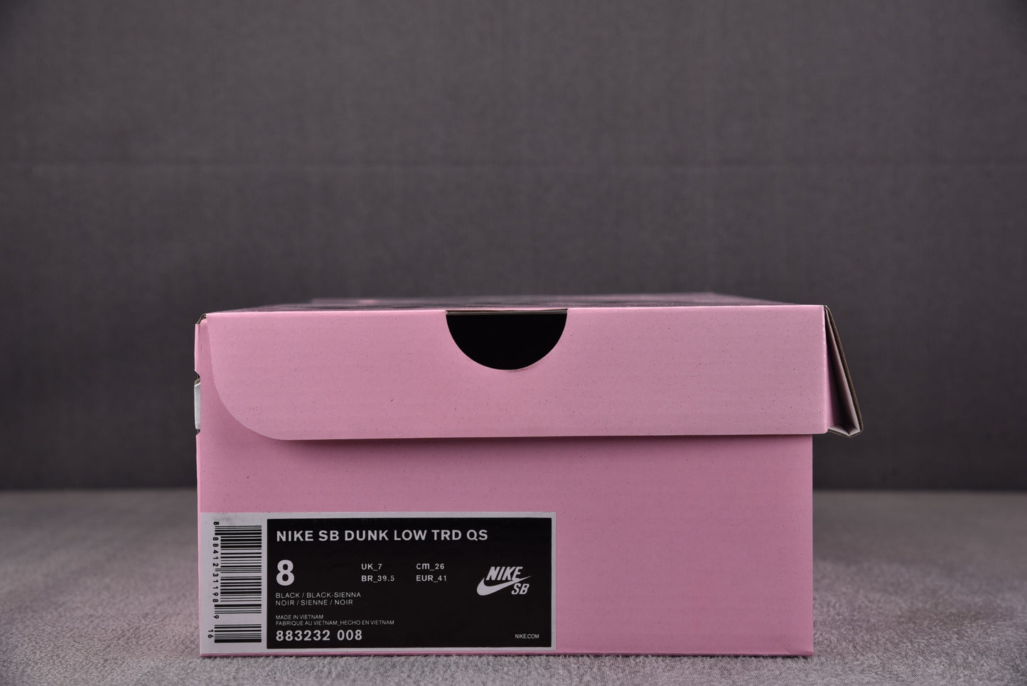 Nike SB Dunk Black Pigeon