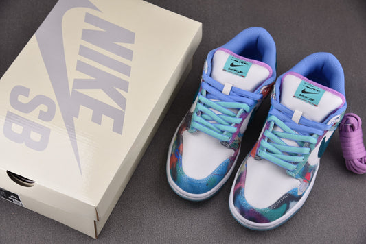 Nike SB Dunk x Futura Laboratories