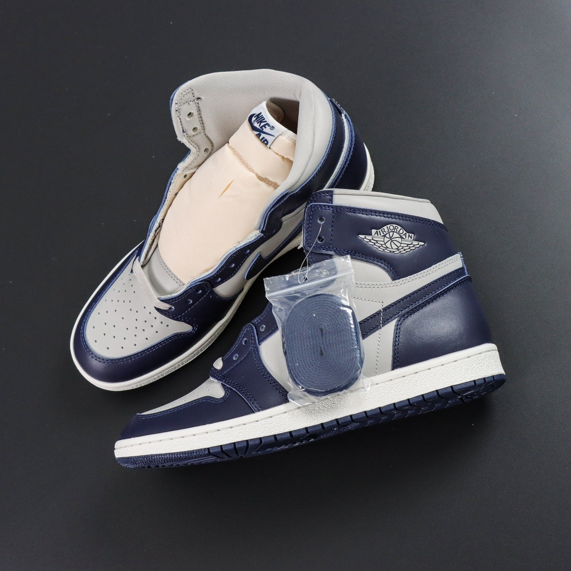 Air Jordan 1 Retro High OG 85 College Navy