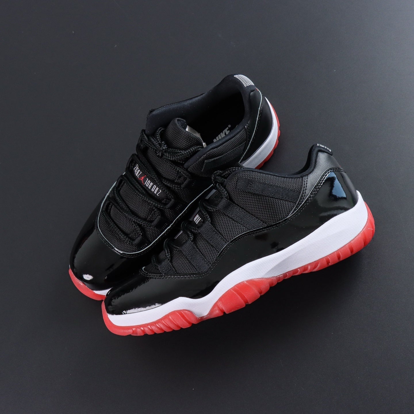 Air Jordan 11 Retro Low Bred
