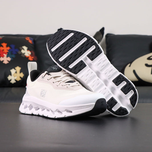 Cloudsurfer white and black