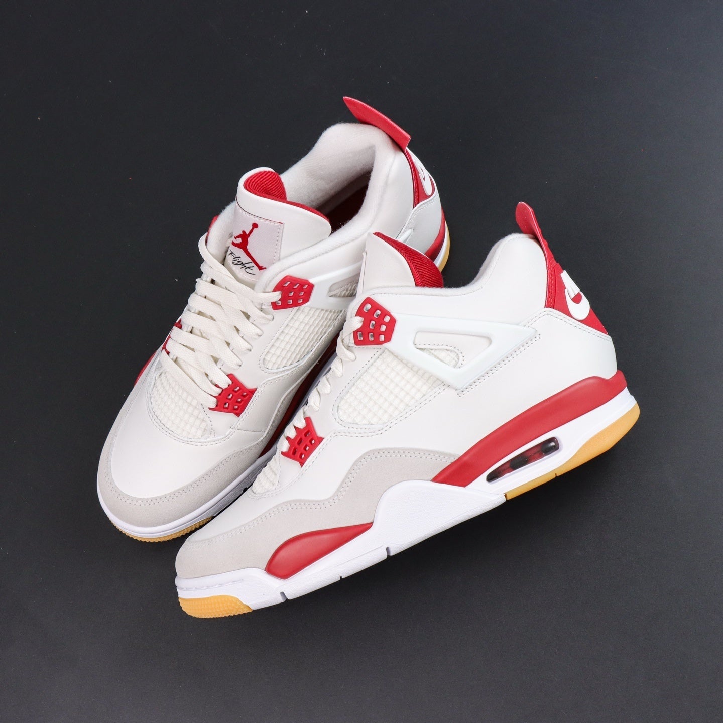 Air Jordan 4 x Nike SB Varsity Red