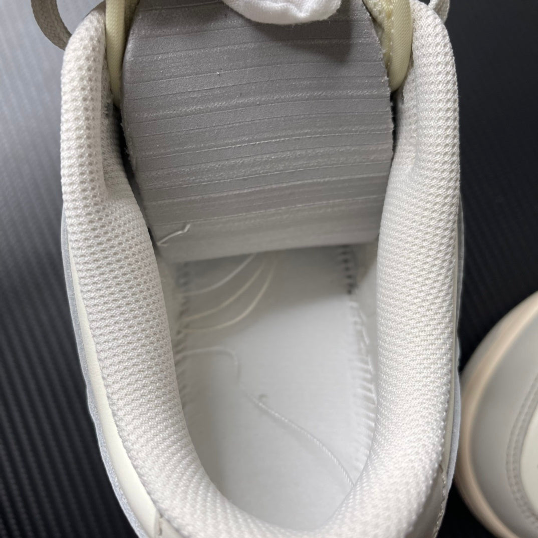 Nike Dunk Bone Light