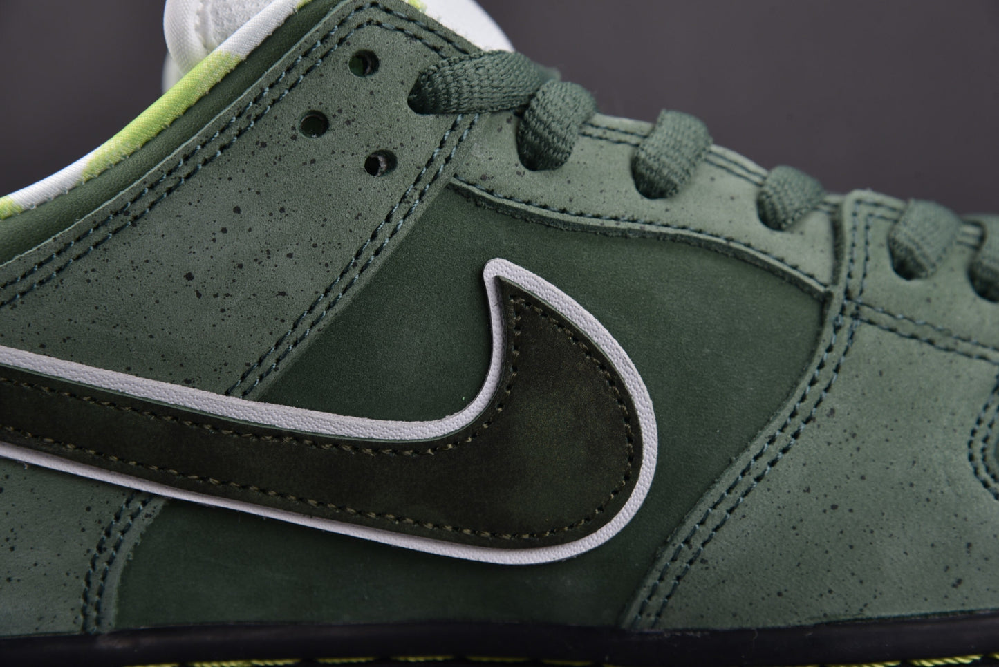 Nike SB Dunk Green Lobsters