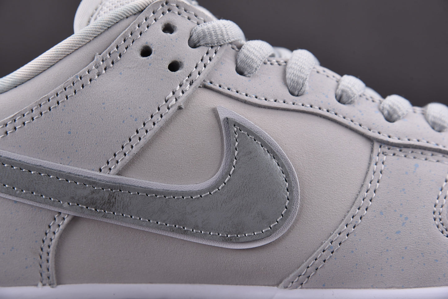 Nike SB Dunk White Lobsters