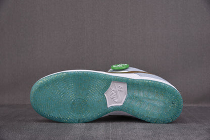 Nike SB Dunk Sean Cliver