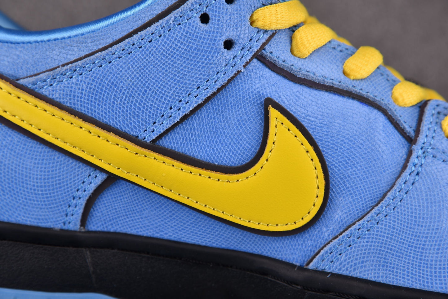 Nike SB Dunk Dolly Powepuff