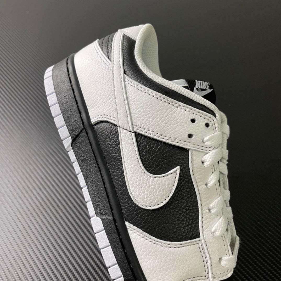 Nike Dunk Reverse Panda