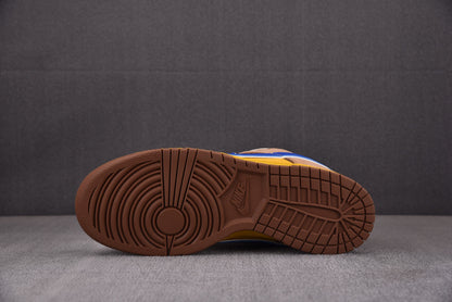 Nike SB Dunk Newcastle Brown Ale