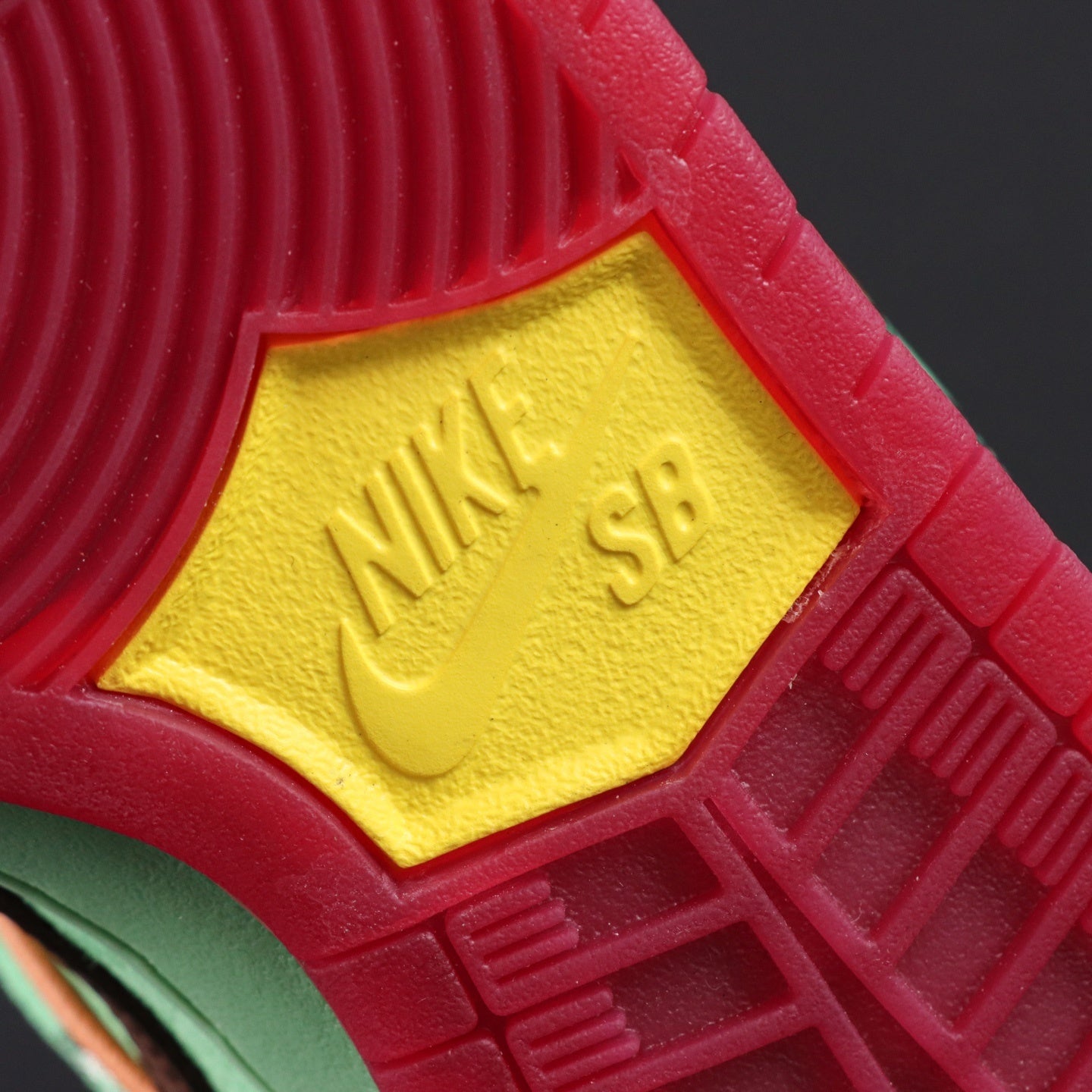 Nike SB Dunk Rodeo Tourmaline