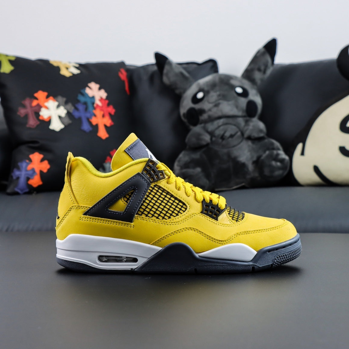 Air Jordan 4 Retro Red Thunder