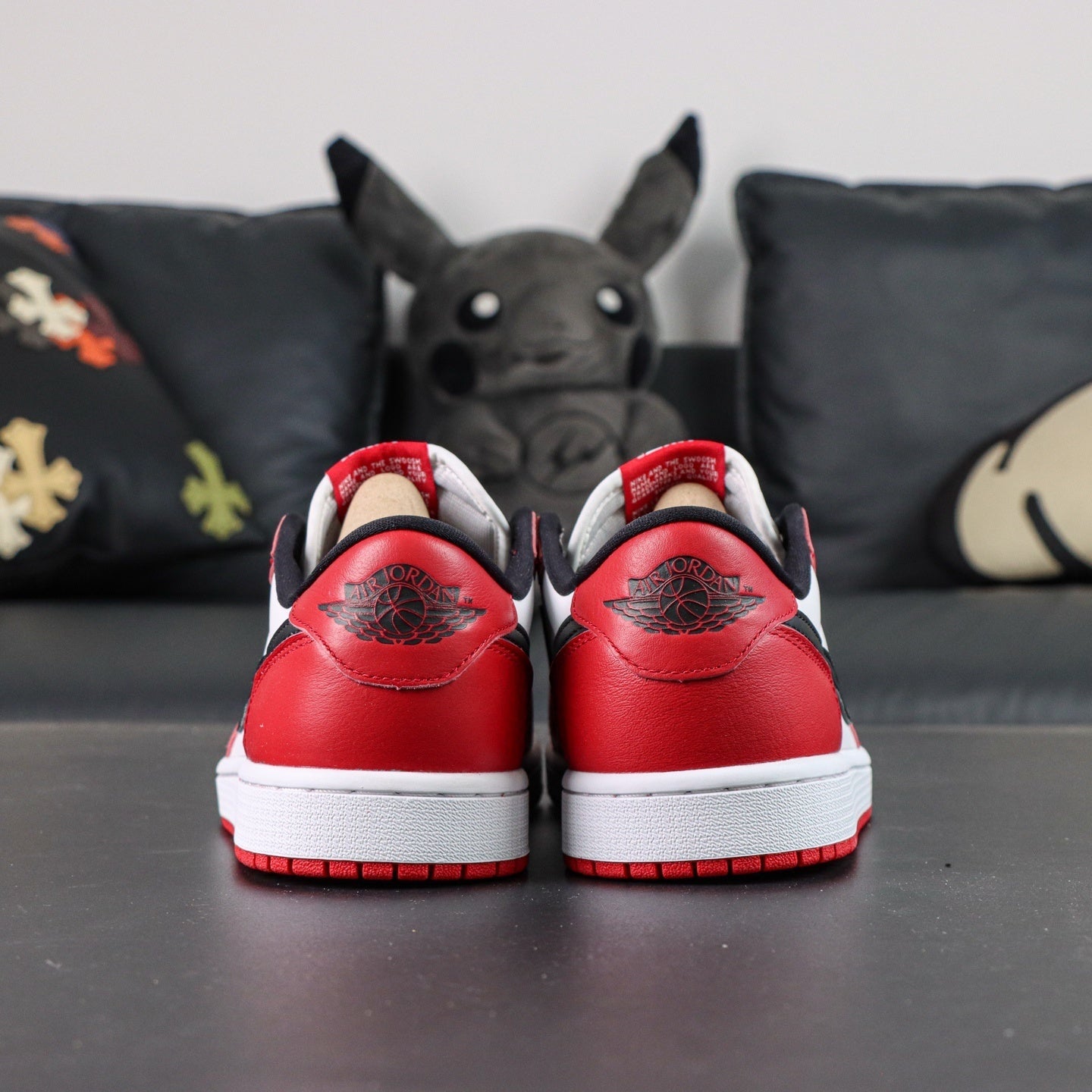 Air Jordan 1 Retro Low OG Chicago
