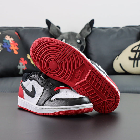 Air Jordan 1 Low OG Black Toe