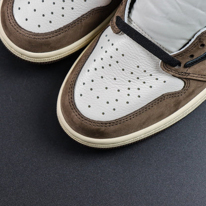 Air Jordan 1 x Travis Scott Retro OG SP Mocha
