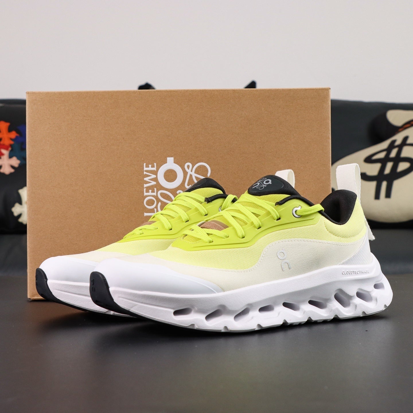 Cloudsurfer neon yellow