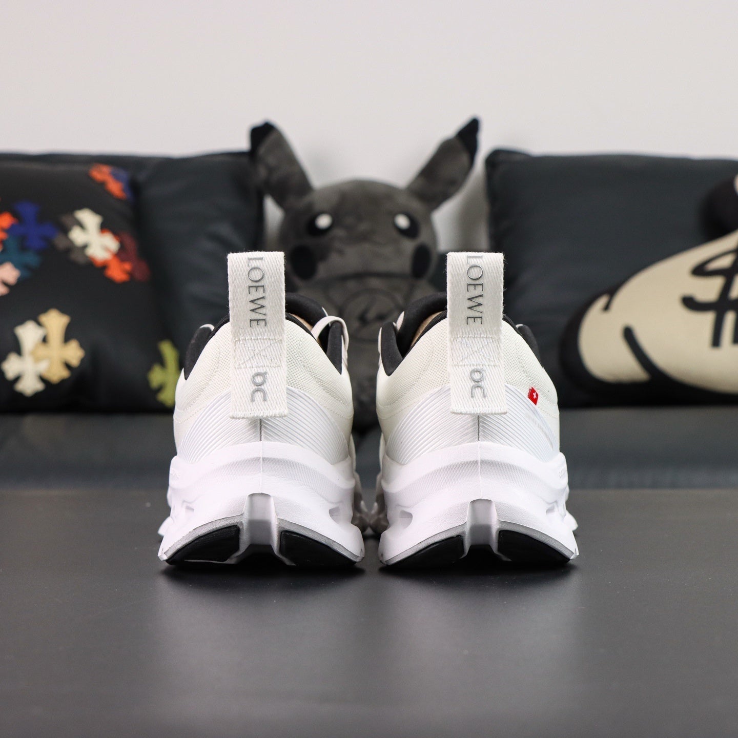 Cloudsurfer white and black