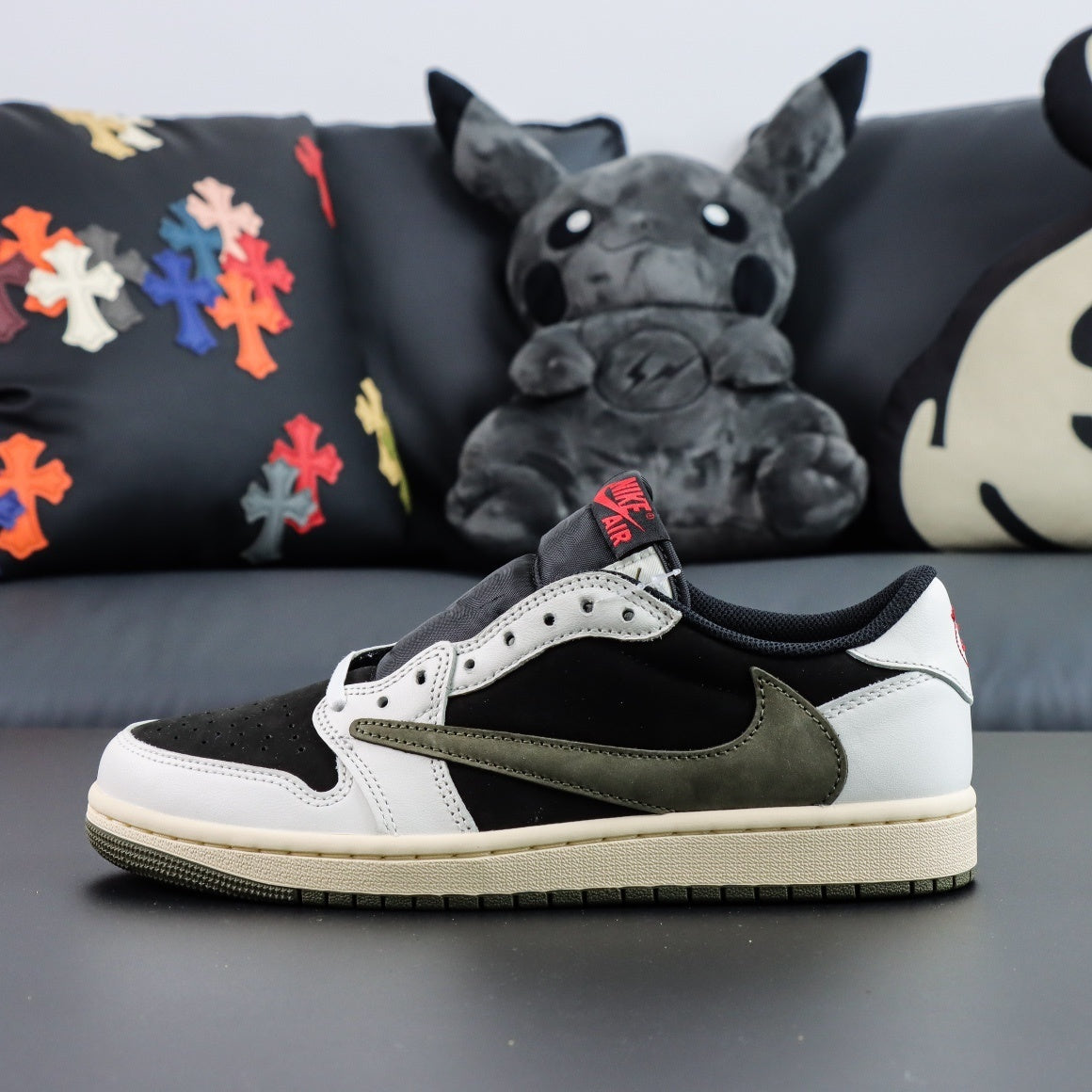 Travis Scott x Air Jordan 1 Low OG Olive