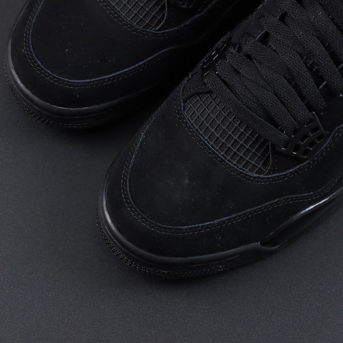 Air Jordan 4 Retro Black Cat [2020]