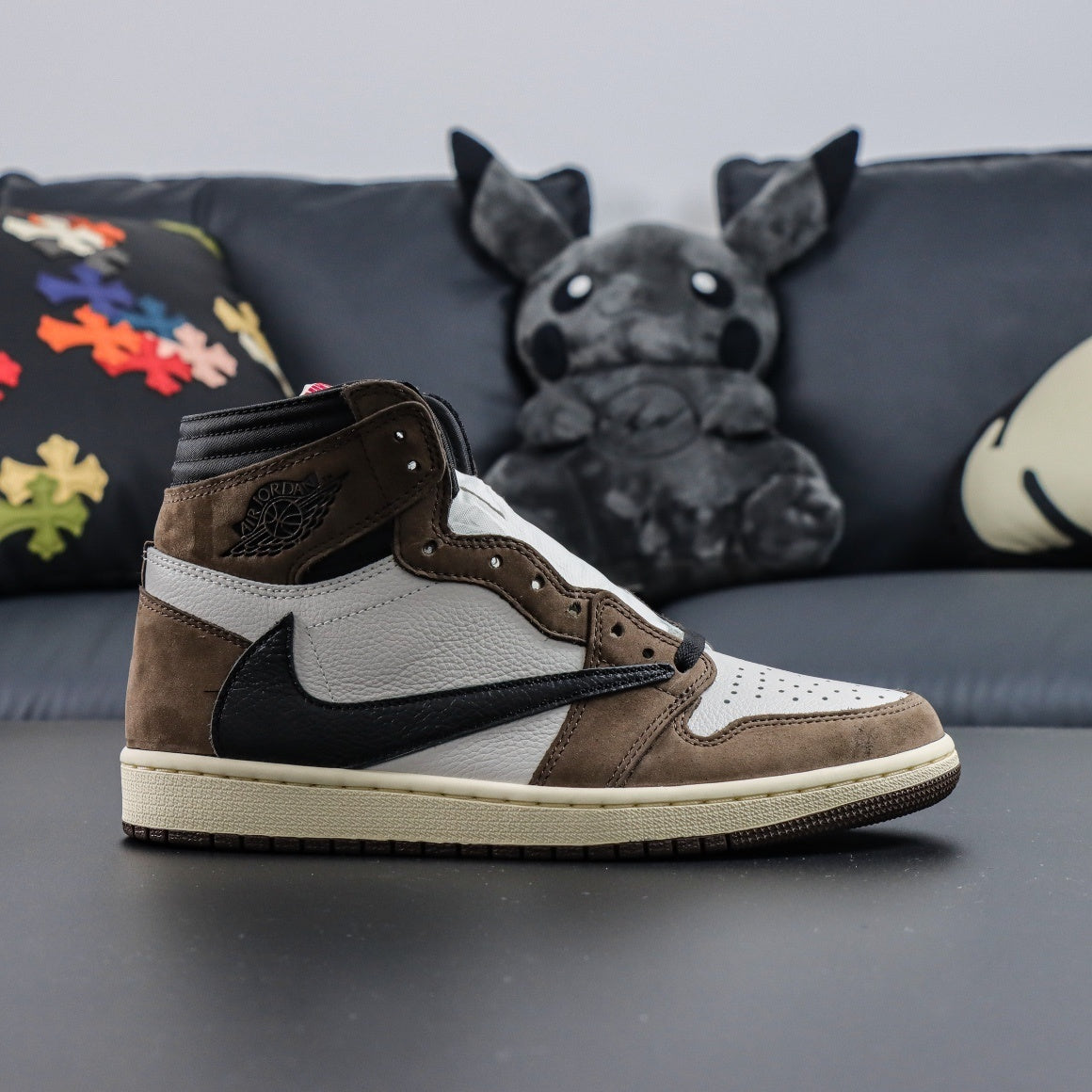 Air Jordan 1 x Travis Scott Retro OG SP Mocha