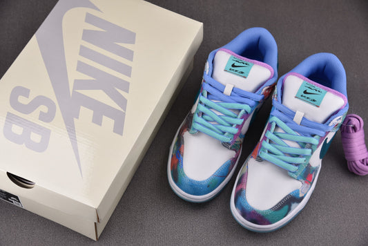 Nike SB Dunk x Futura Laboratories