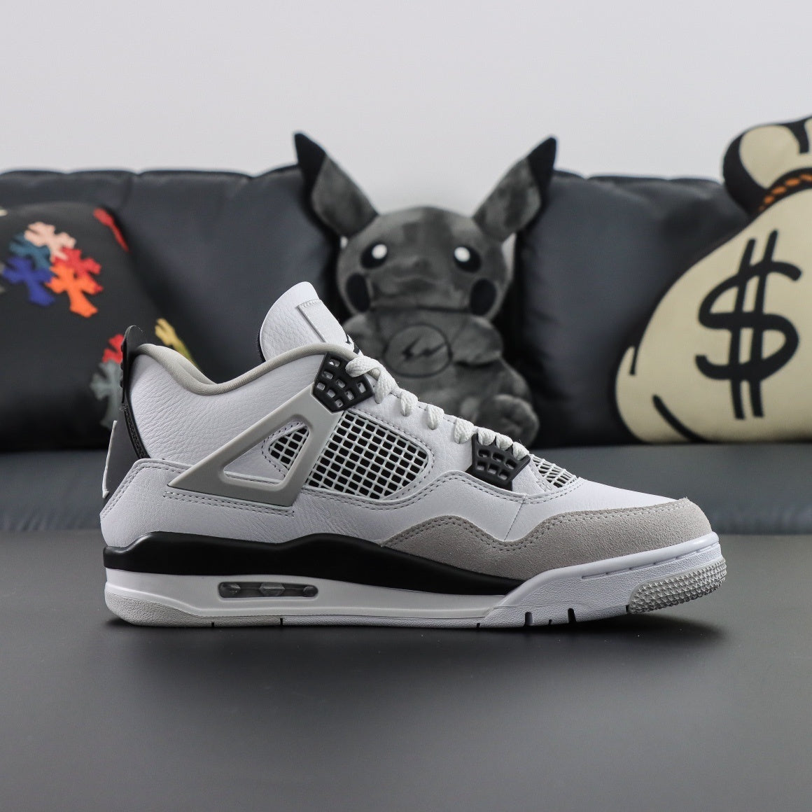 Air Jordan 4 Military Black