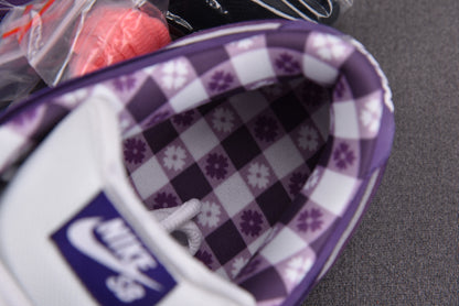 Nike SB Dunk Purple Lobsters
