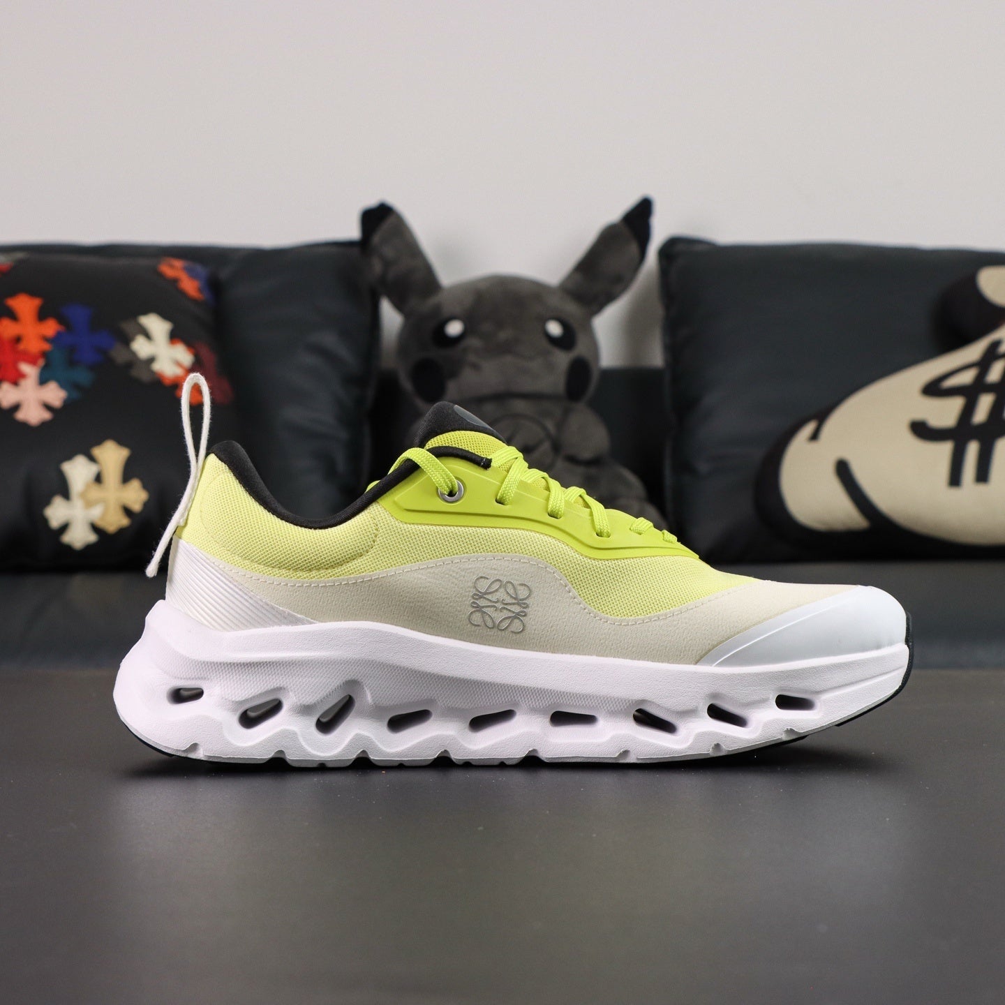 Cloudsurfer neon yellow