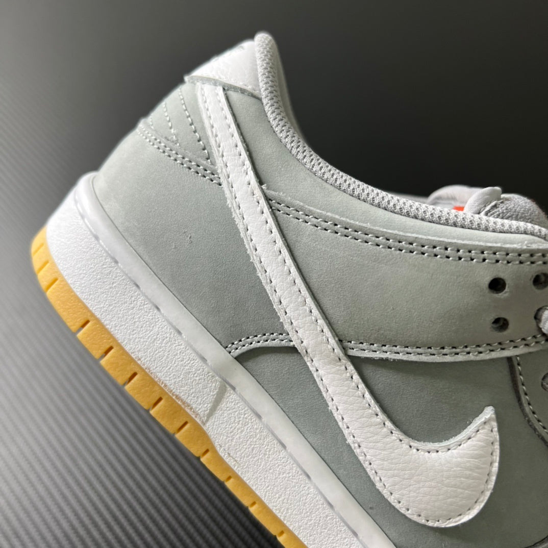 Nike SB Dunk Wolf Grey