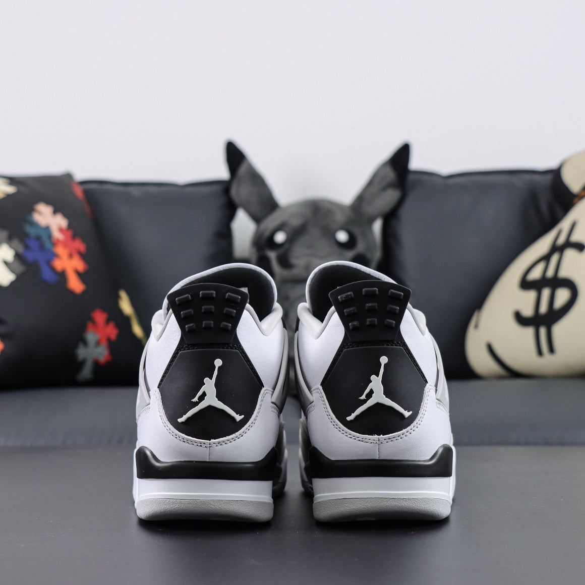 Air Jordan 4 Military Black