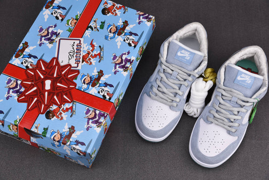 Nike SB Dunk Sean Cliver