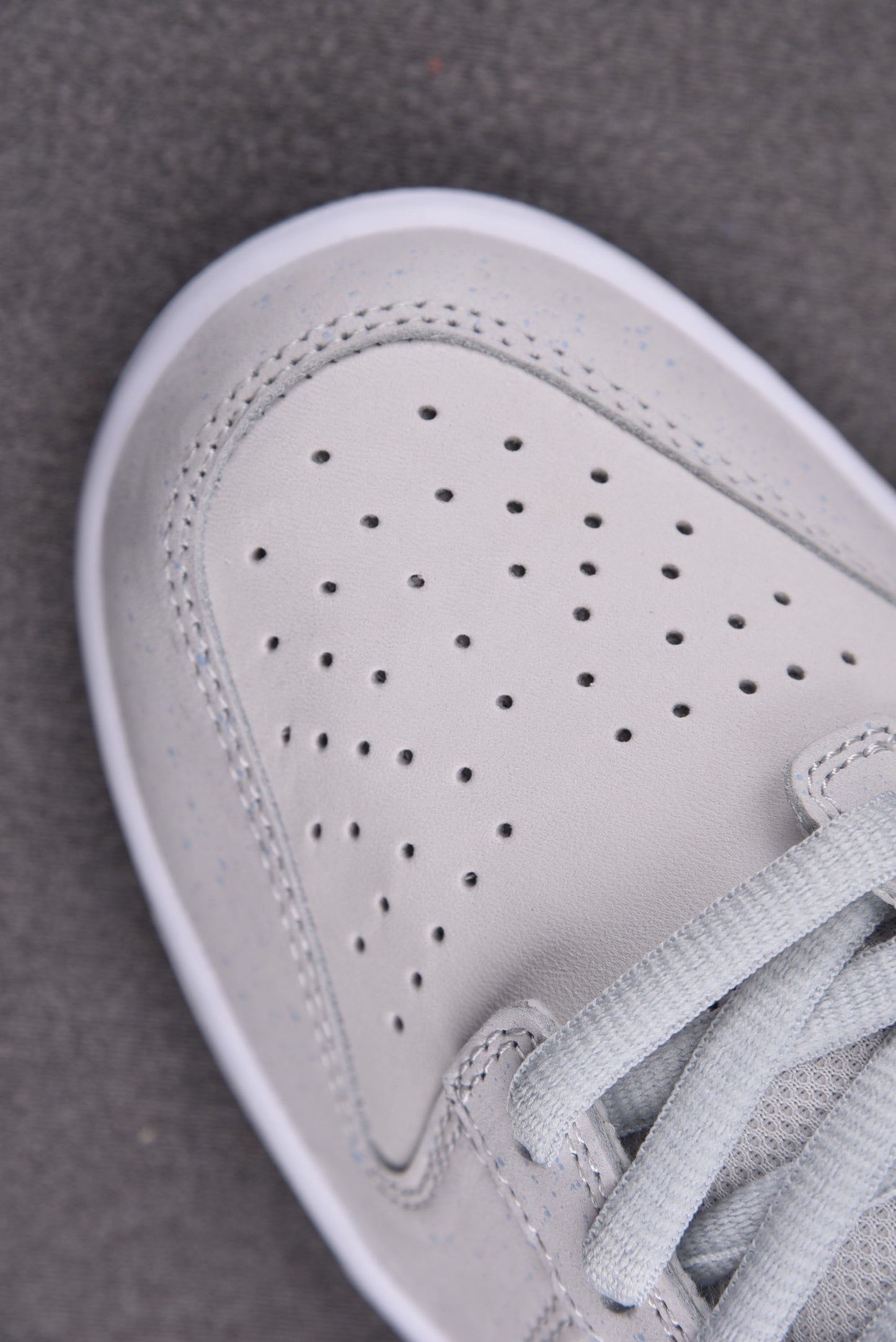 Nike SB Dunk White Lobsters