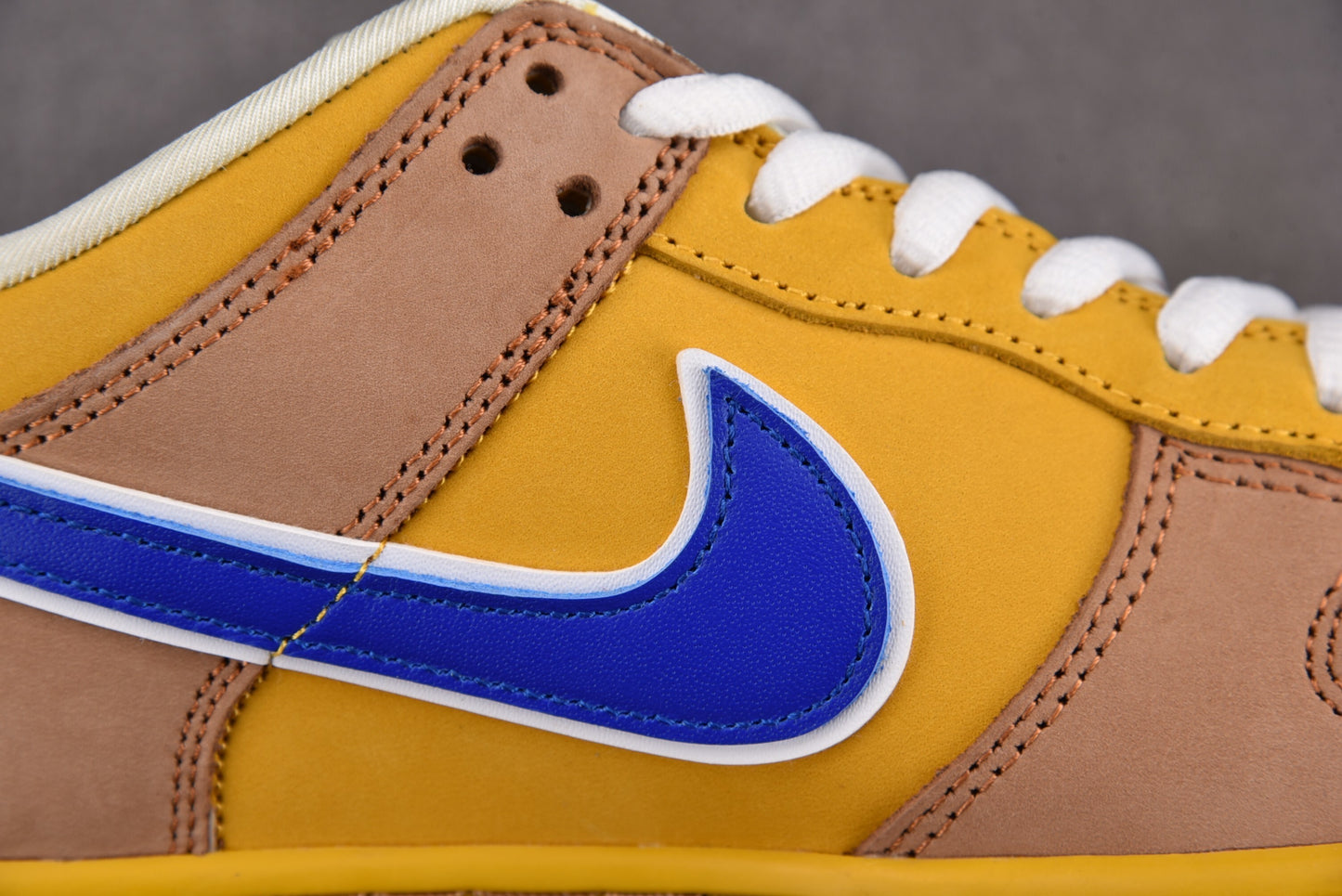 Nike SB Dunk Newcastle Brown Ale