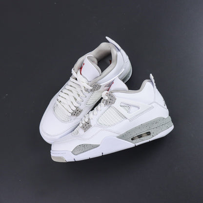 Air Jordan 4 White Oreo [2021]