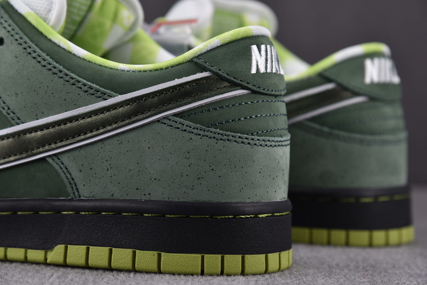 Nike SB Dunk Green Lobsters