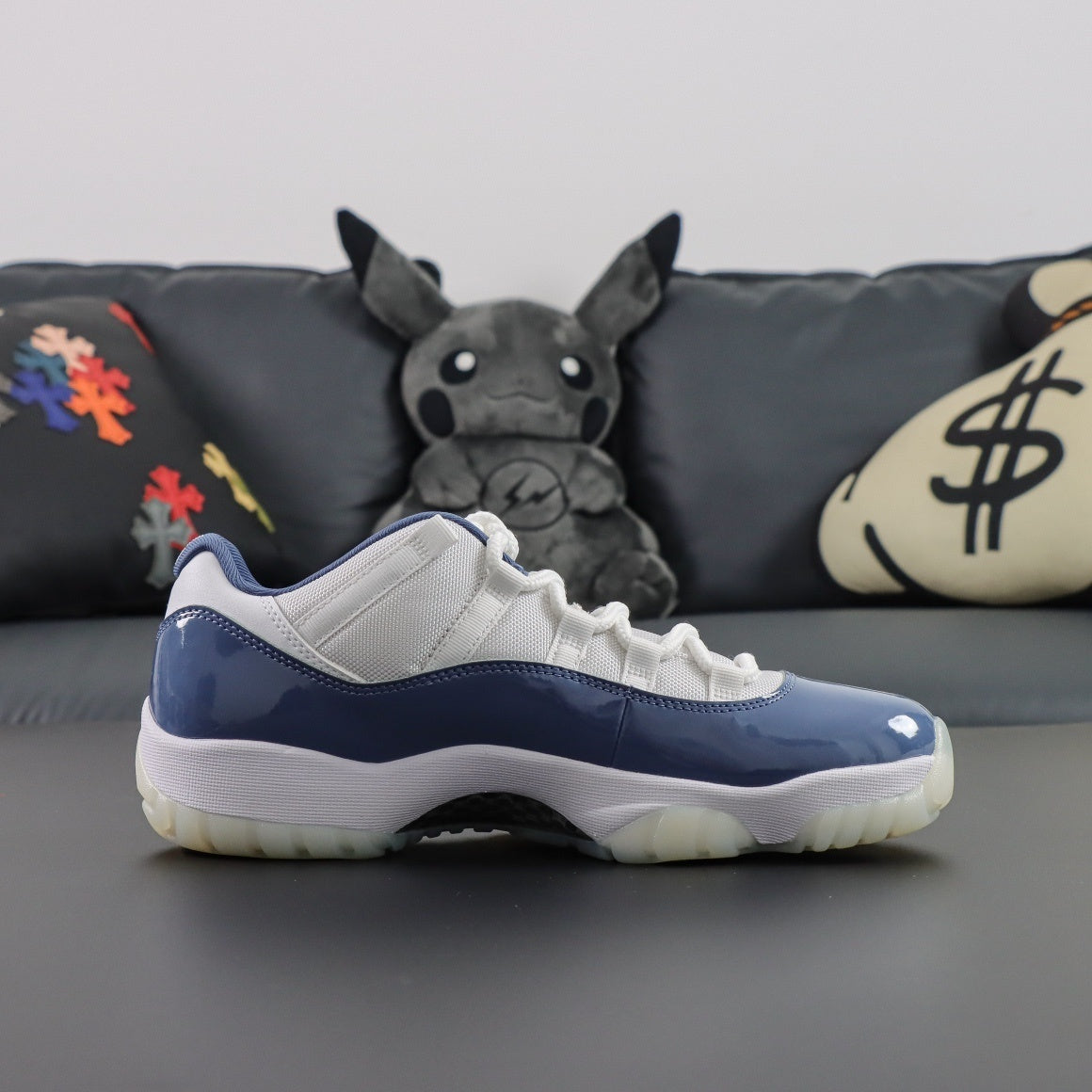 Air Jordan 11  Retro Low Diffused Blue