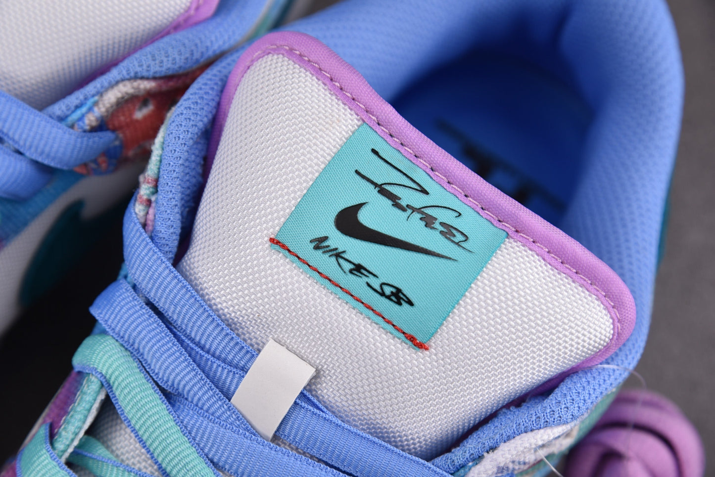 Nike SB Dunk x Futura Laboratories