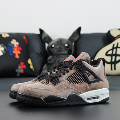 Air Jordan 4 Retro OG Taupe Haze [2024]