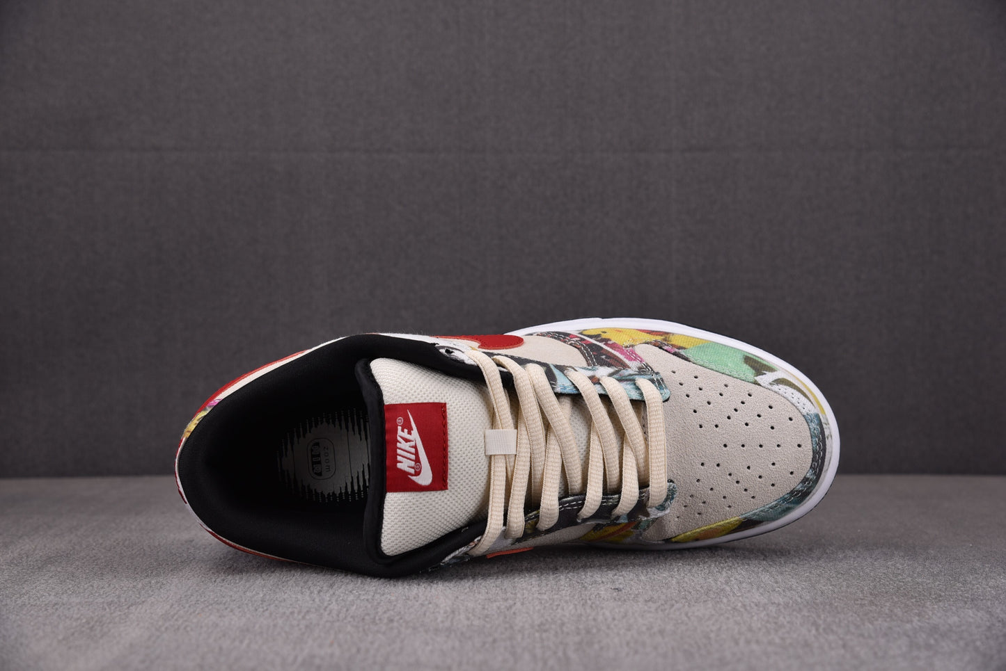 Nike SB Dunk SE Paris