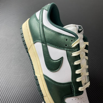 Nike Dunk Vintage Green