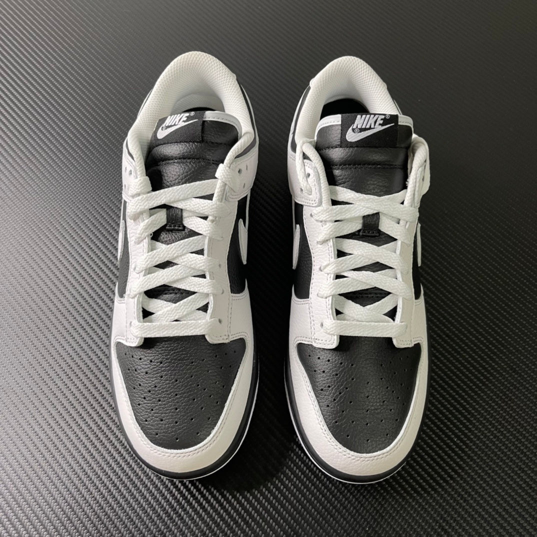 Nike Dunk Reverse Panda