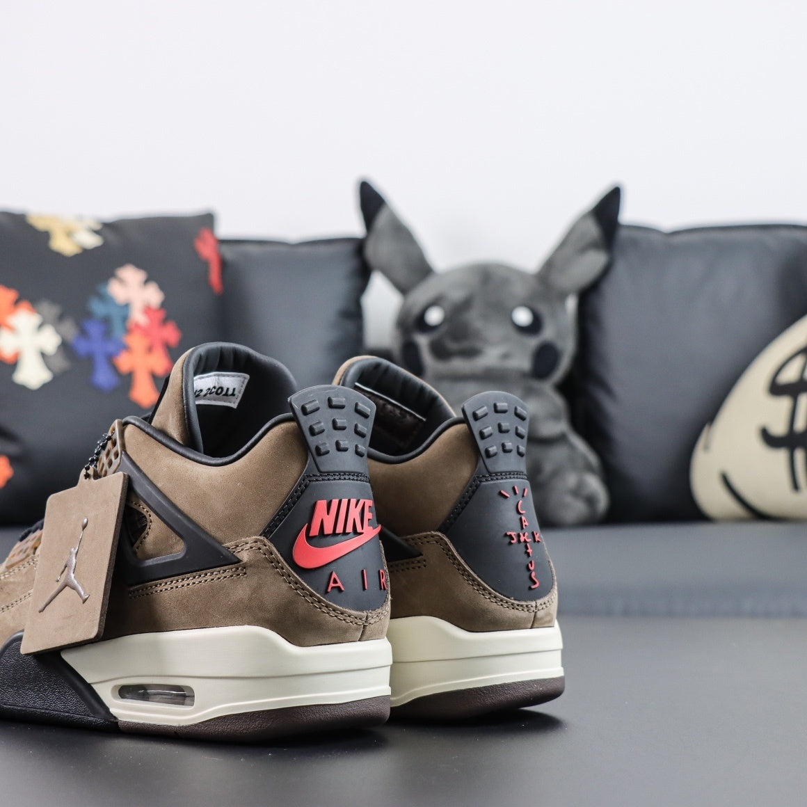 Air Jordan 4 x Travis Scott Mocha