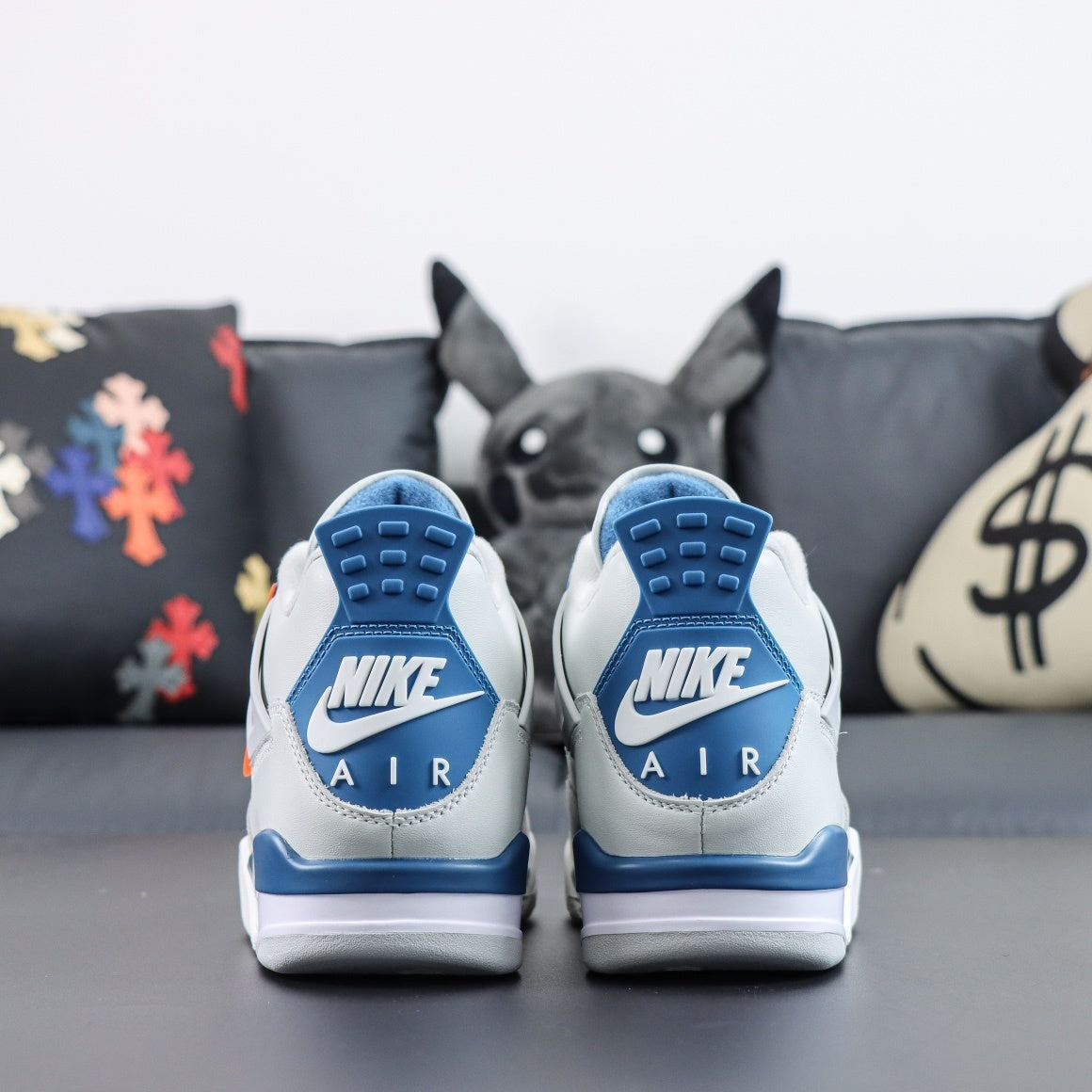 Air Jordan 4 Military Blue