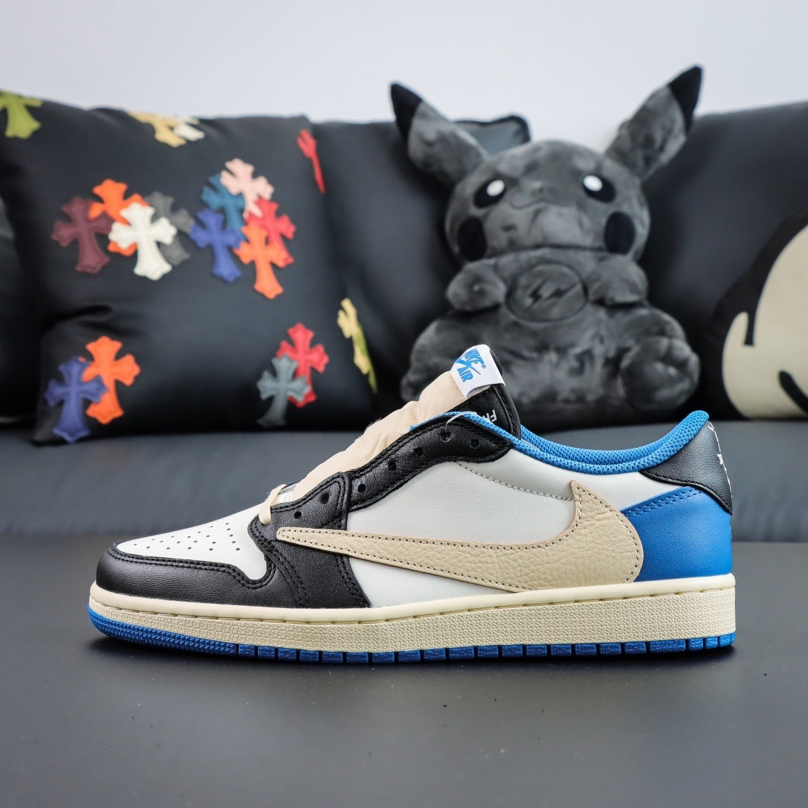 Travis Scott x Air Jordan 1 Low OG SP Fragment