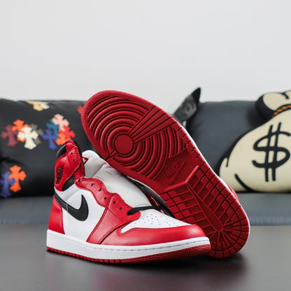 Air Jordan 1 Retro High OG Chicago [2015]