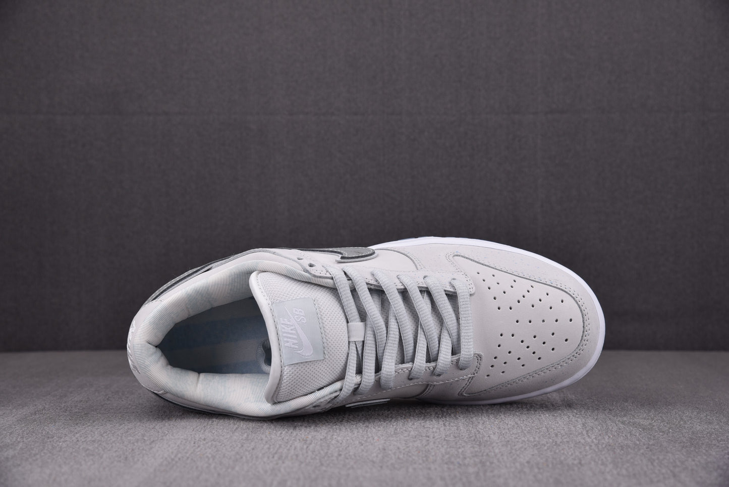 Nike SB Dunk White Lobsters