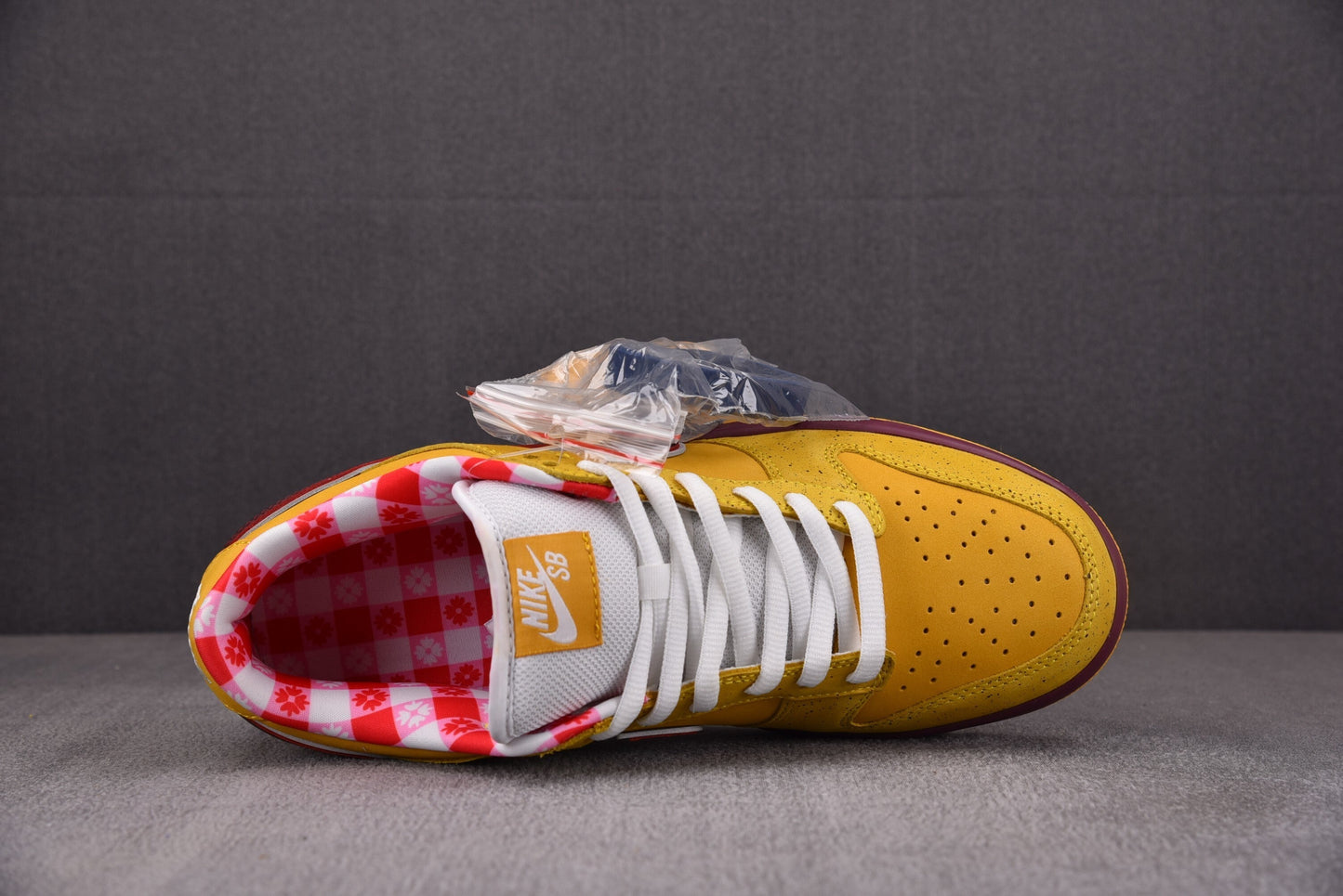 Nike SB Dunk Yellow Lobster