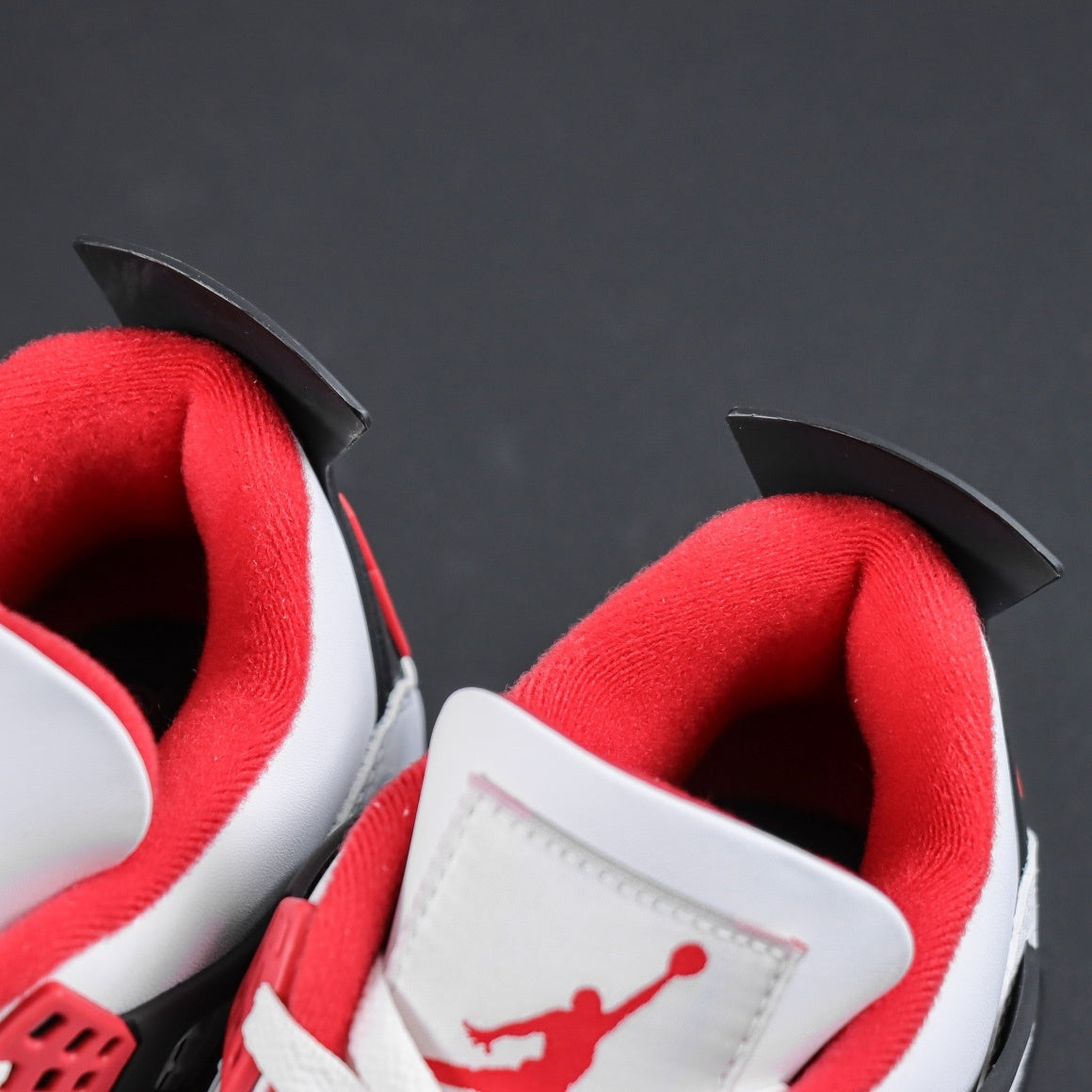 Air Jordan 4 Fire Red