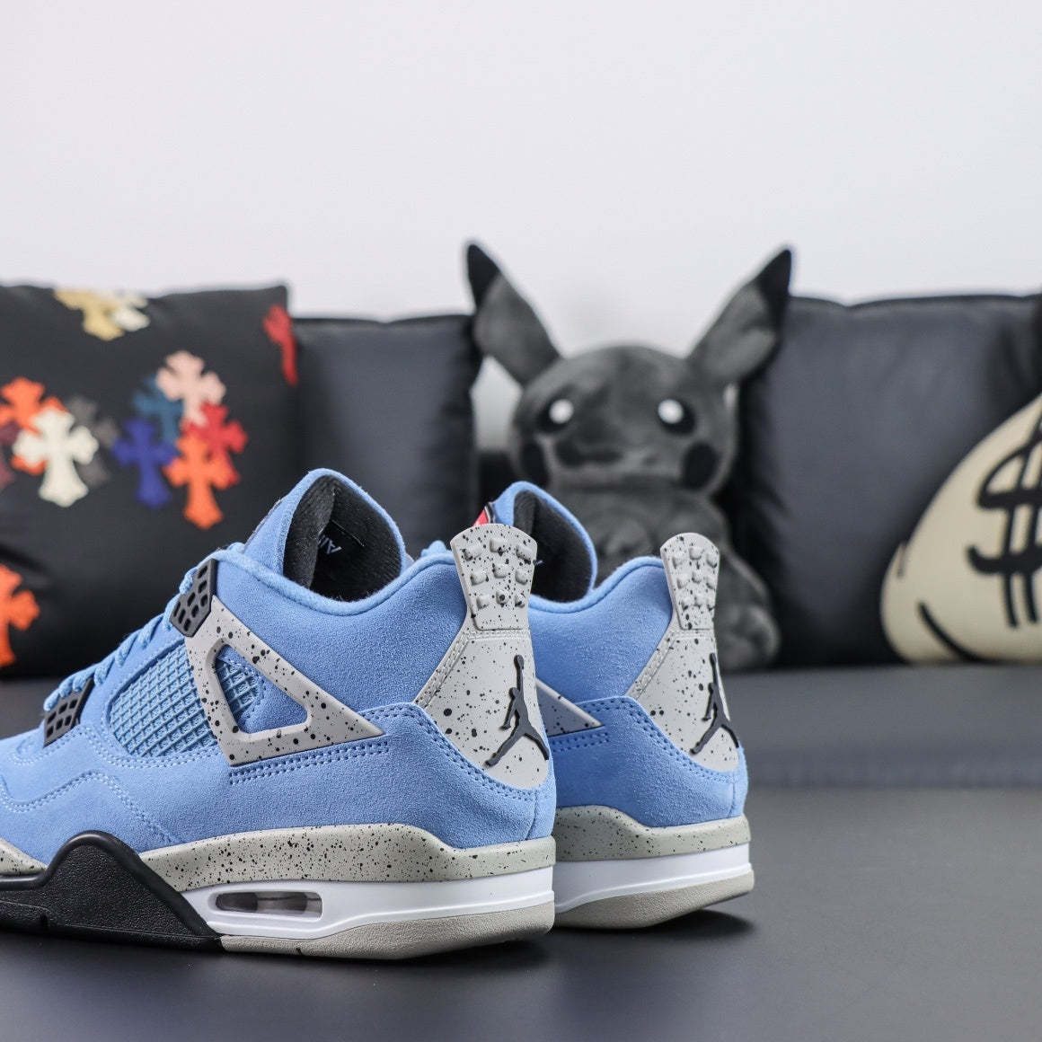 Air Jordan 4 UNC Blue