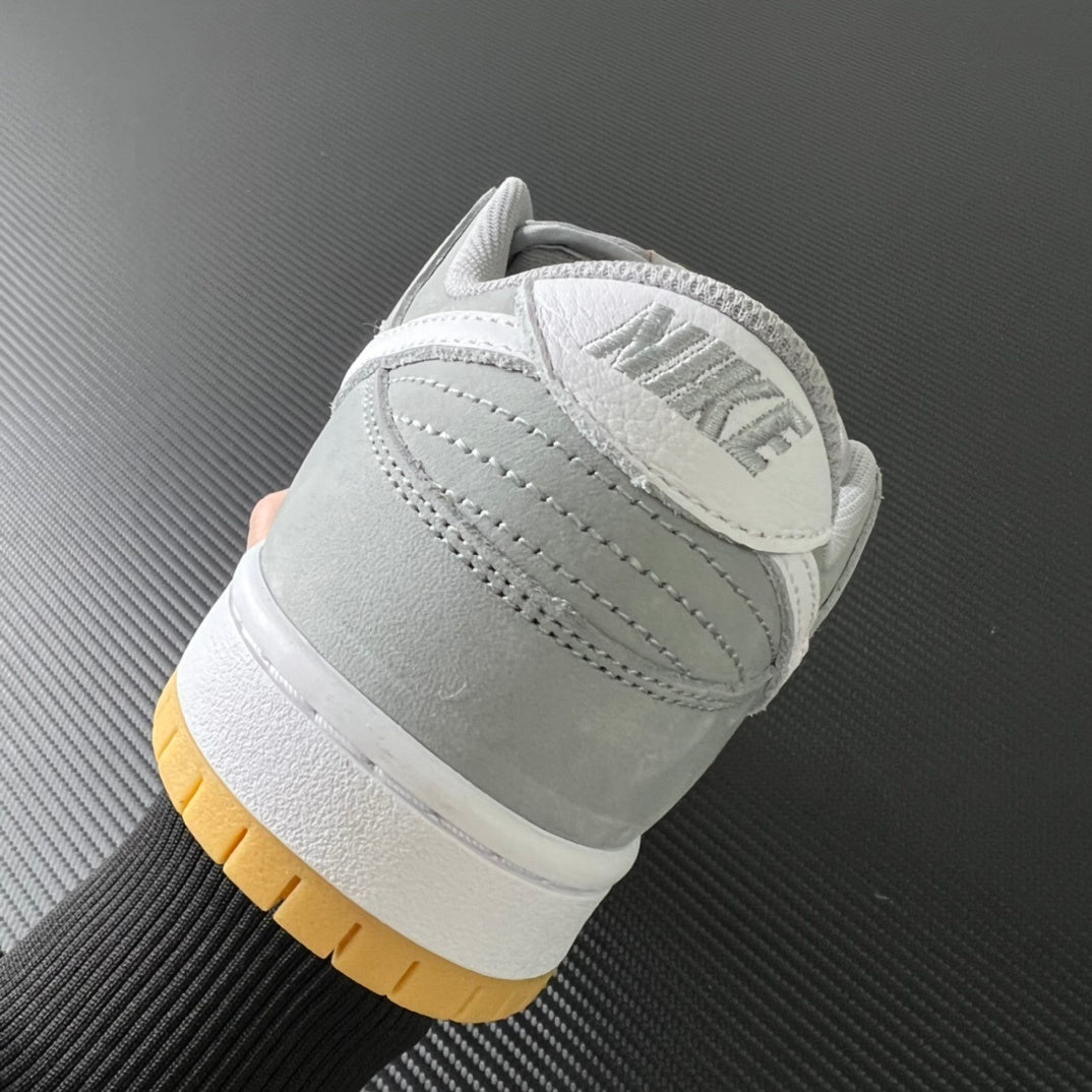 Nike SB Dunk Wolf Grey