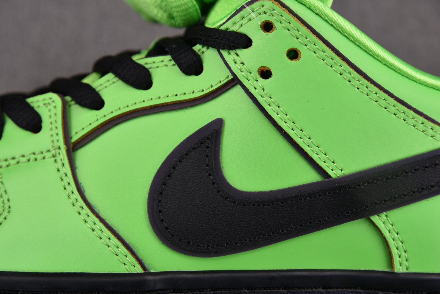 Nike SB Dunk Molly Powerpuff